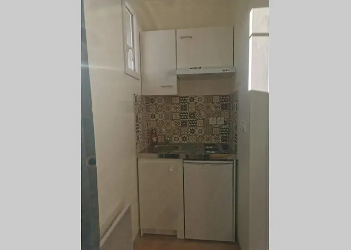 شقة Independant Au Calme Avec Parking Privatif *